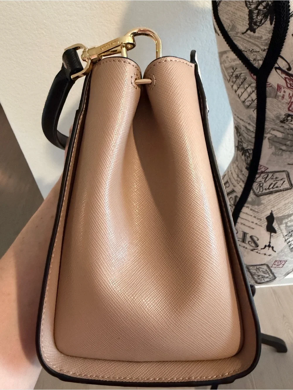 kate spade Two-Tone Tan and Cream Convertible Shoulder Bag